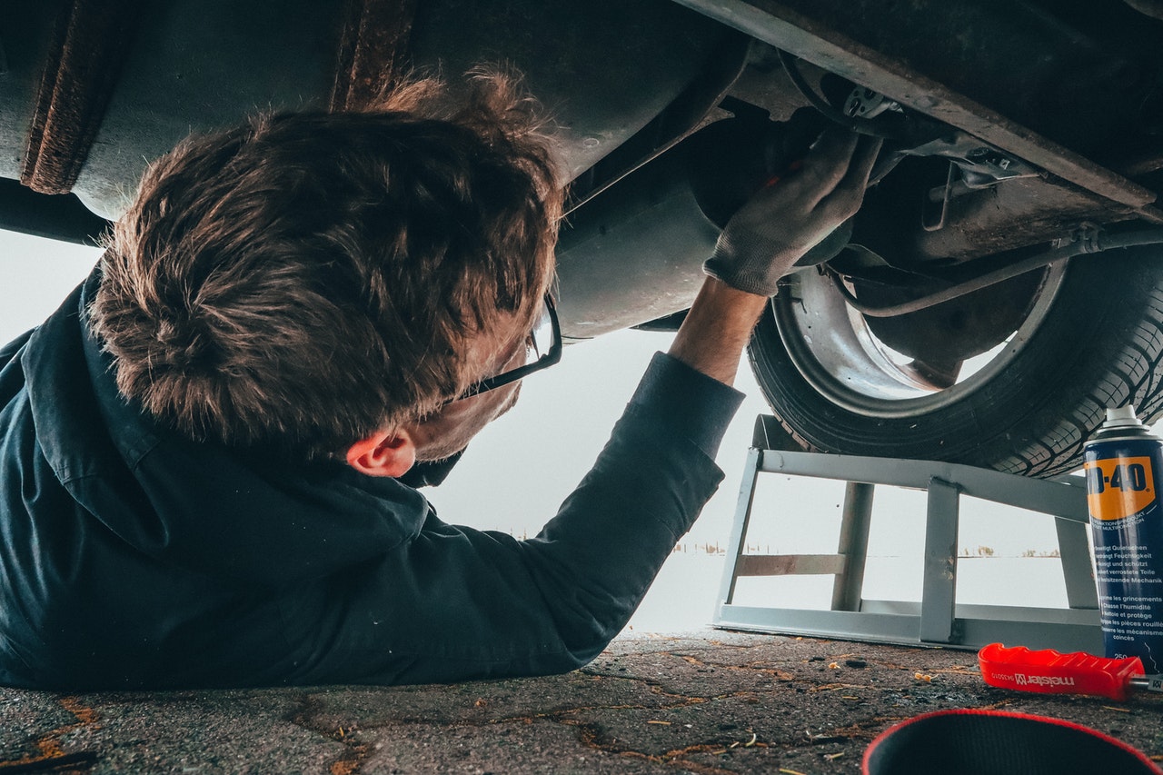 Pensando nisso, trabalhamos com a série de segurança no trabalho e abordamos diretamente a importância dos Equipamentos de Proteção Individual em diversos setores e agora, viemos falar sobre o segmento automotivo.